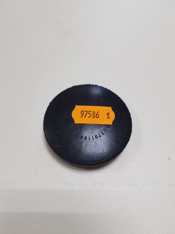 ВАЗ-21074 ЗАГЛУШКА ЗАДНЕЙ КРЫШКИ КПП 21071701184Р (БРТ)