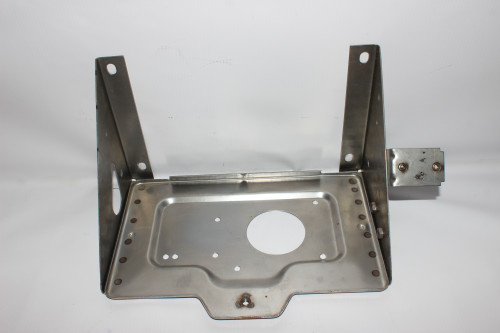 ГАЗЕЛЬ-3302 ОСНОВАНИЕ АКБ МЕТАЛЛ 3302370302501 (Н.Новгород)