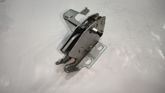 ВАЗ-2110-11 ЗАМОК КРЫШКИ БАГАЖНИКА (ДААЗ/Димитровград)